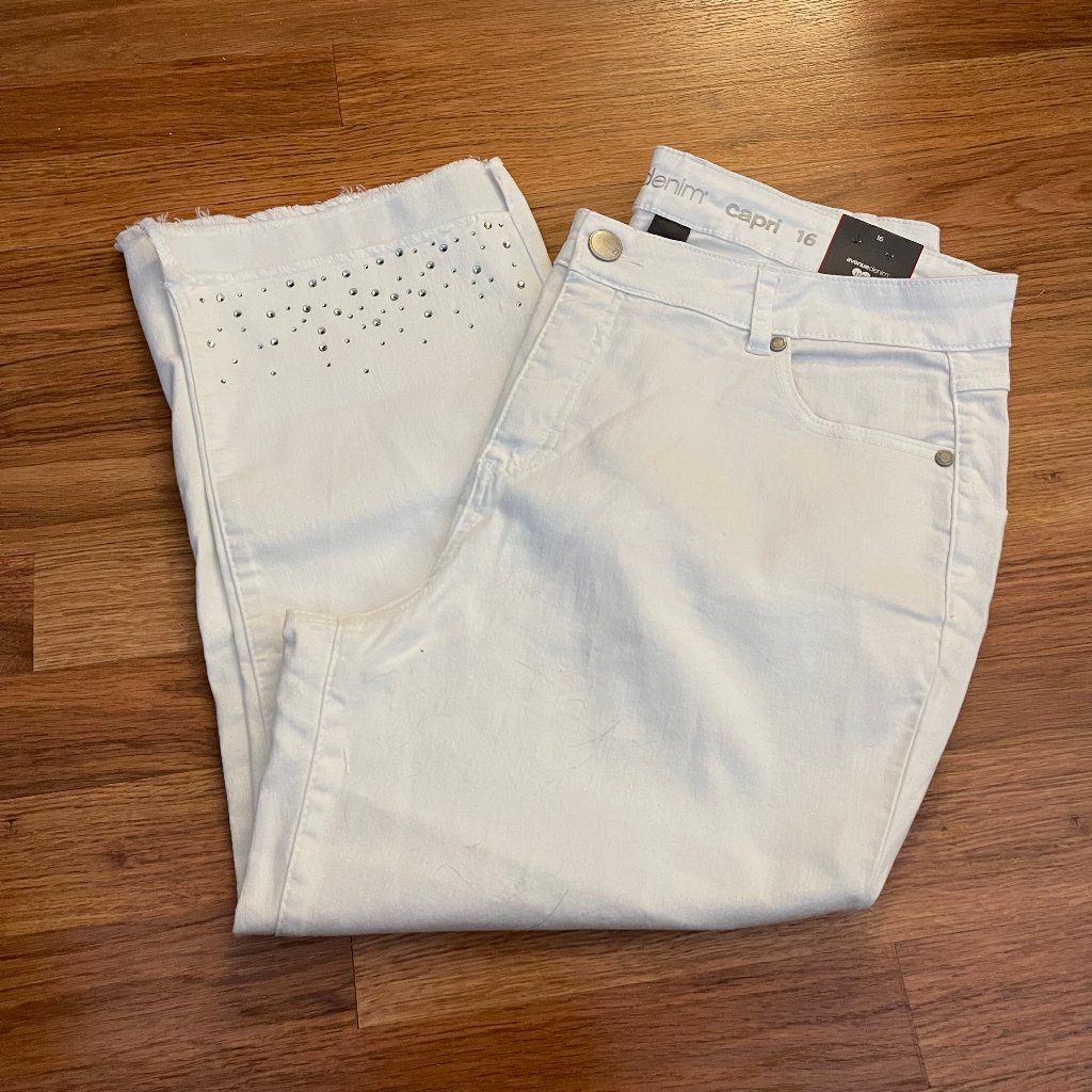 Avenue Denim Capri 2